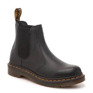 DR. MARTENS 2976 CHELSEA BOOT